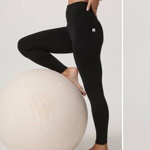 Vuori AllTheFeels Legging Size S Black